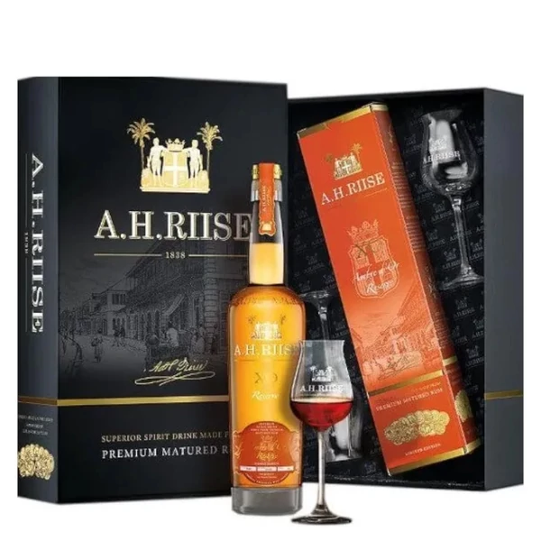 A.H. RIISE XO Reserve Ambre d'Or rum + dd, pohár (0,7l - 40%) - Ital Rendelés - Ital Házhozszállítás - Ital Park
