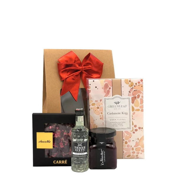 „Vodka Luxury„ vodka ajándékcsomag rendelés - ajándék házhozszállítás